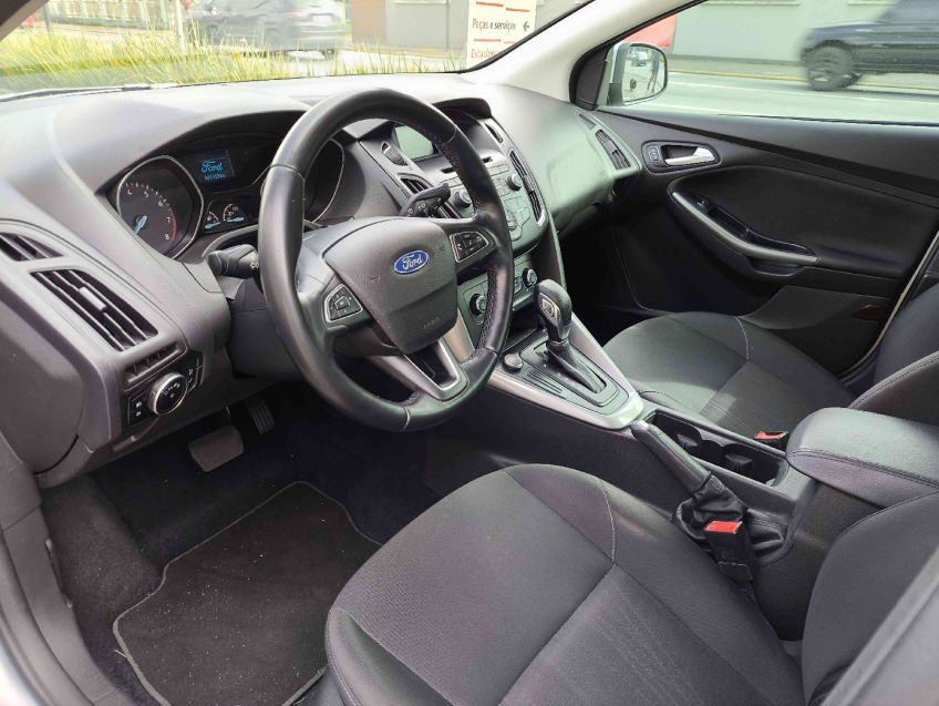 ford focus 2.0 se sedan 16v flex 4p powershift 2016