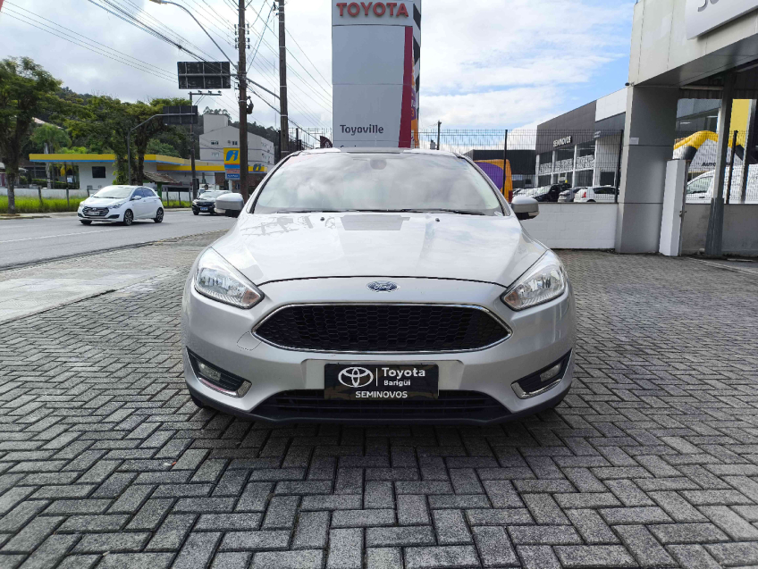 ford focus 2.0 se sedan 16v flex 4p powershift 2016