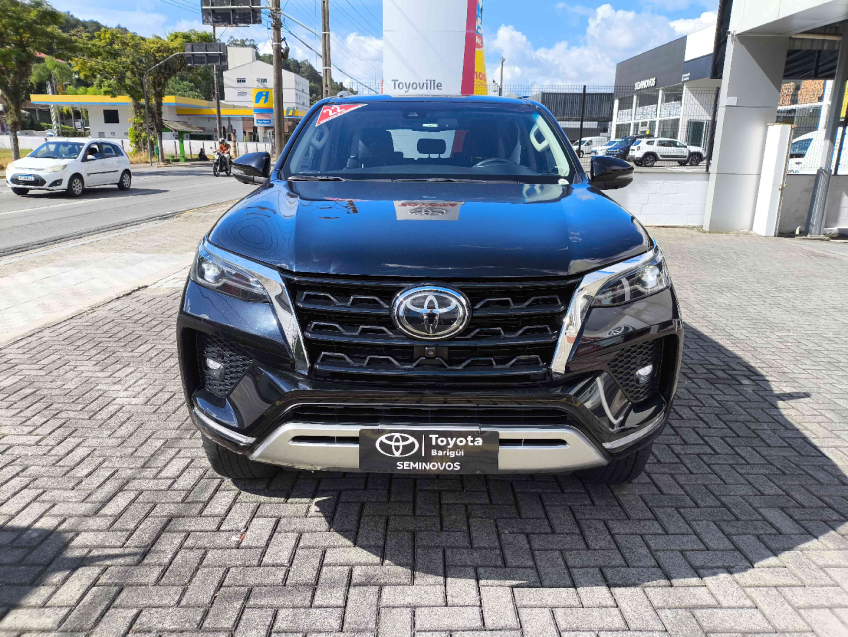 toyota hilux sw4 2.8 d-4d turbo diesel srx 7l 4x4 automatico 4p 2022