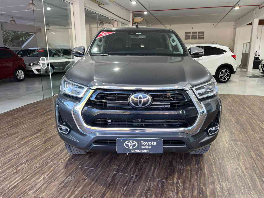hilux srx 2.8 diesel