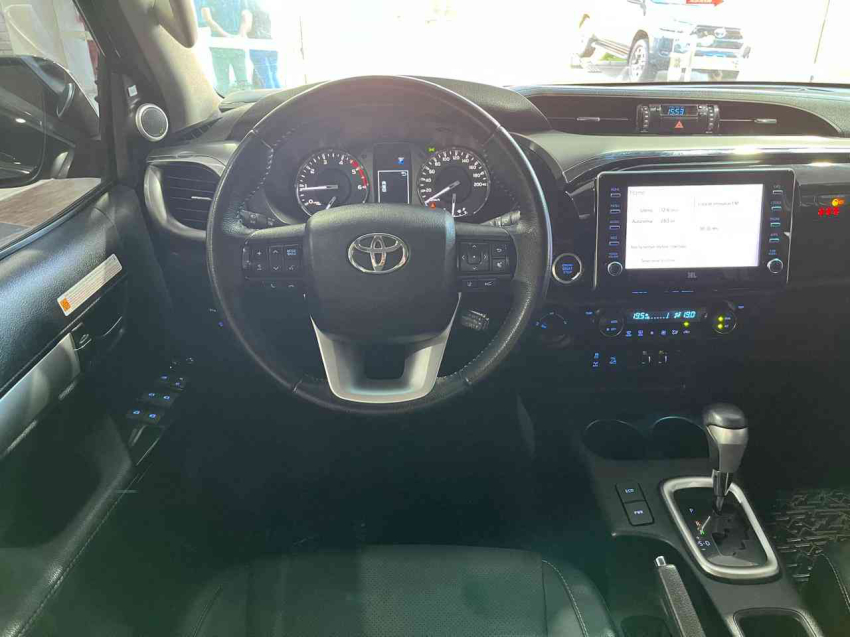 hilux srx 2.8 diesel