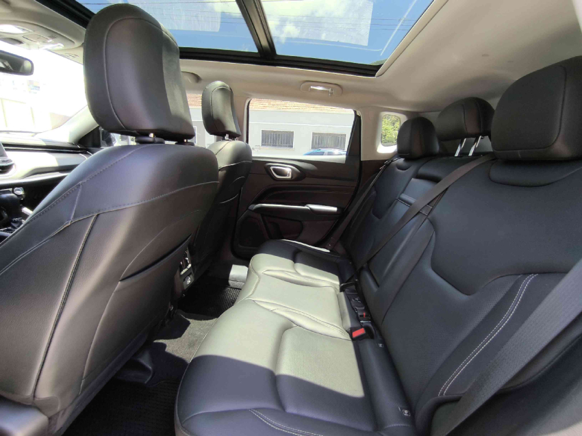 jeep compass 1.3 t270 turbo flex longitude at6 4p automatico 202310