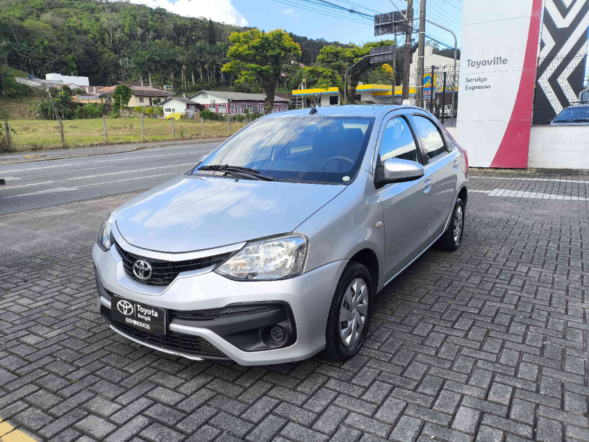 toyota etios 1.5 xs 16v flex 4p manual 20182