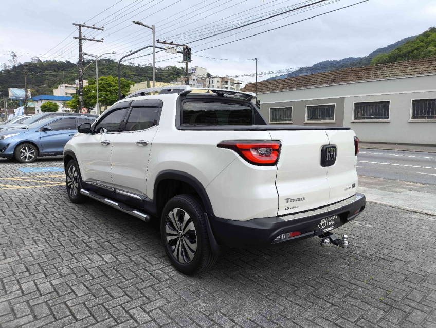 fiat toro 1.3 turbo 270 flex volcano at6 4p automatico 20234