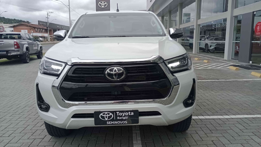 toyota hilux 2.8 d-4d turbo diesel cd srx 4x4 automatico 4p 20241
