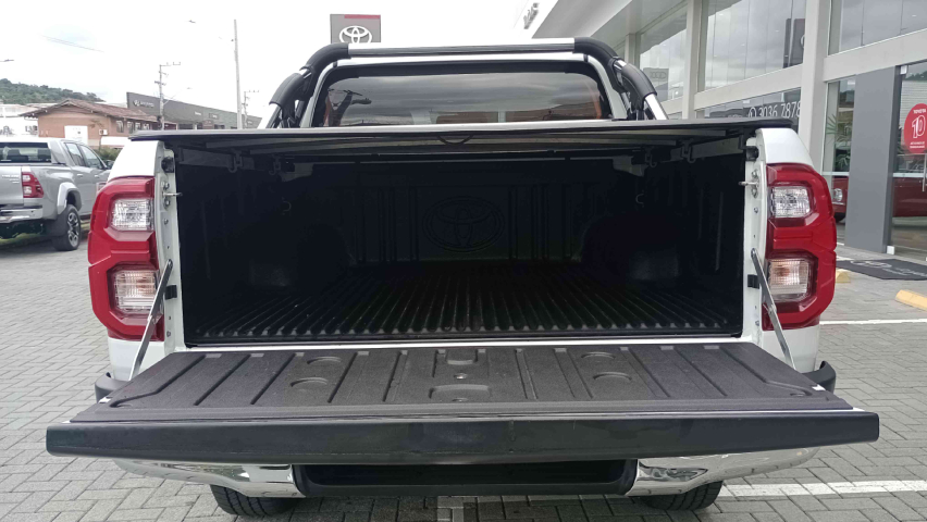 toyota hilux 2.8 d-4d turbo diesel cd srx 4x4 automatico 4p 20249