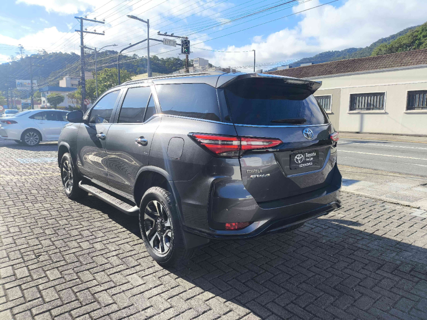 toyota hilux sw4 2.8 d-4d turbo diesel srx platinum 7l 4x4 automatico 4p 20254