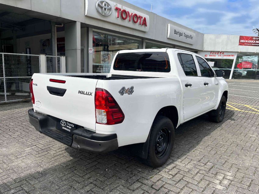 toyota hilux 2.8 d-4d turbo diesel cd power pack 4x4 automatico 4p 20246