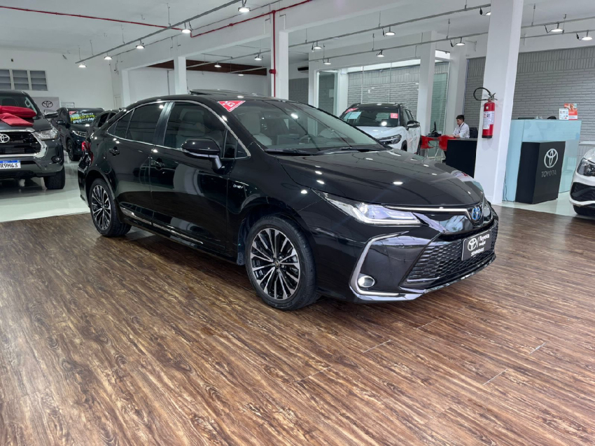 corolla altis 1.8 hibrido2