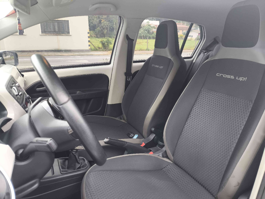 volkswagen up! cross 1.0 tsi10