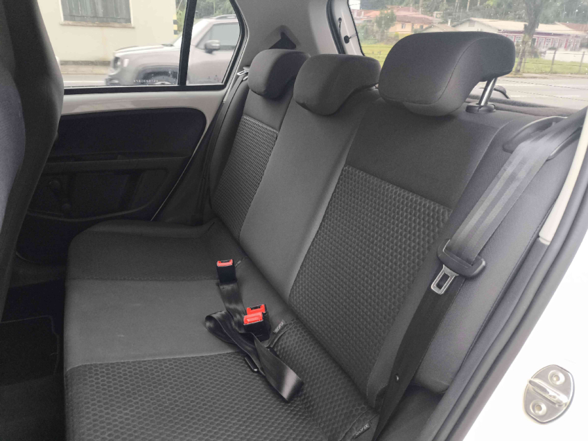 volkswagen up! cross 1.0 tsi11