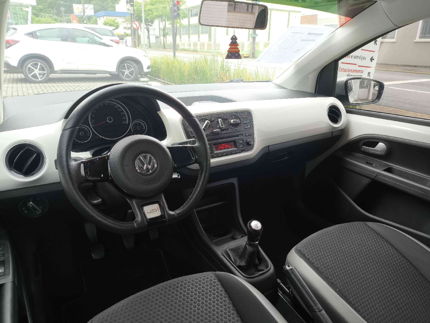 volkswagen up! cross 1.0 tsi13