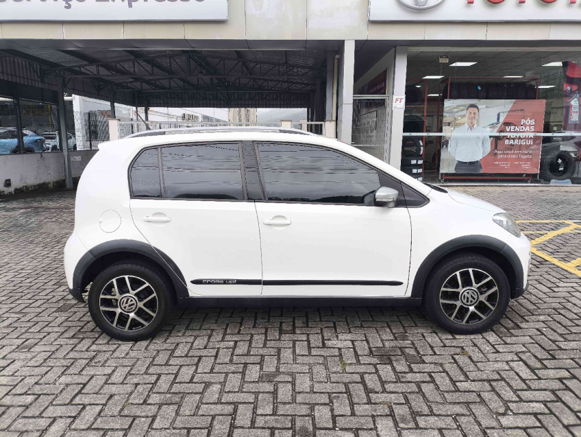 volkswagen up! cross 1.0 tsi7