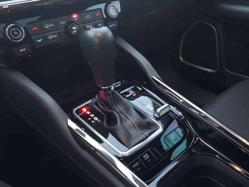 jeep commander 2.0 td380 turbo diesel overland at9 4p automatico 202317