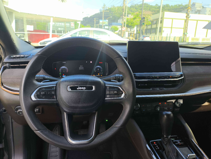 jeep commander 2.0 td380 turbo diesel overland at9 4p automatico 202313