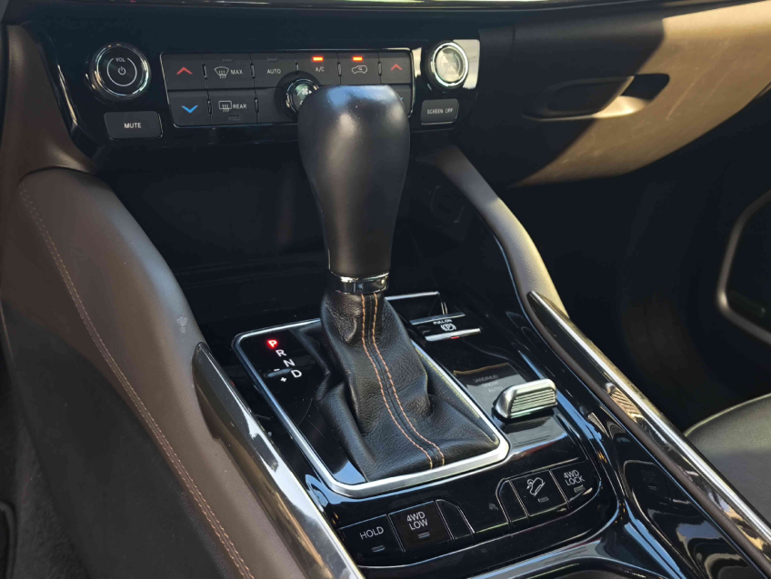 jeep commander 2.0 td380 turbo diesel overland at9 4p automatico 202312