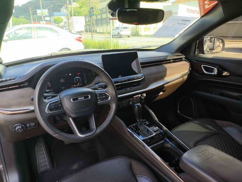 jeep commander 2.0 td380 turbo diesel overland at9 4p automatico 202311