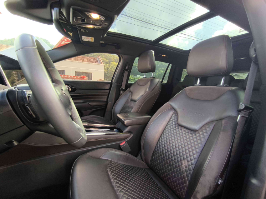 jeep commander 2.0 td380 turbo diesel overland at9 4p automatico 202316