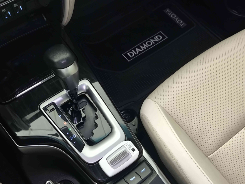toyota hilux sw4 2.8 d-4d turbo diesel diamond 7l 4x4 automatico 4p 202420