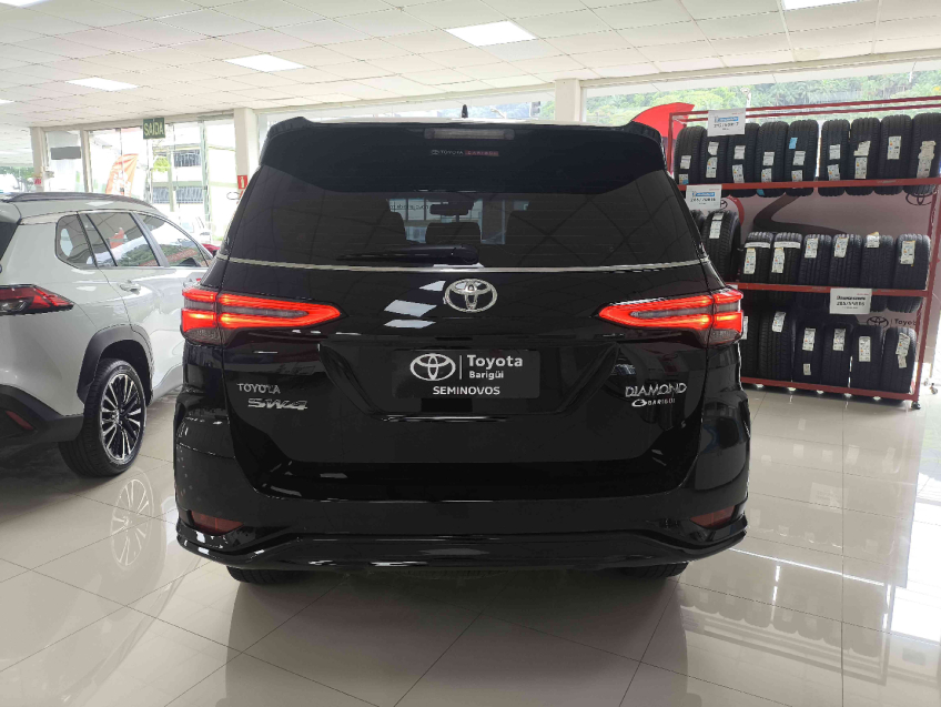 toyota hilux sw4 2.8 d-4d turbo diesel diamond 7l 4x4 automatico 4p 20244