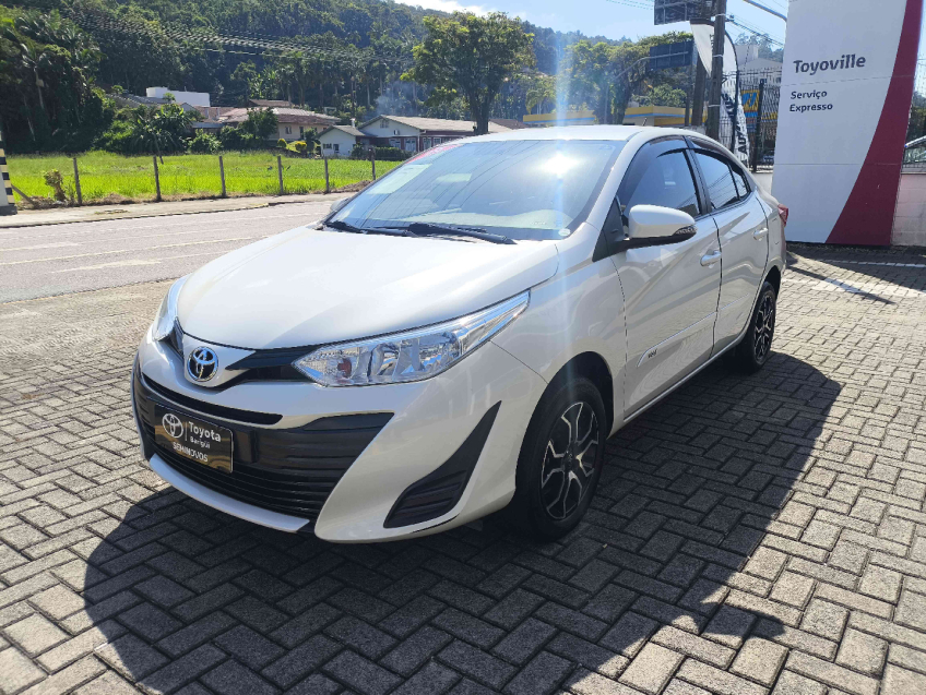 toyota yaris 1.5 16v flex sedan xl live multidrive 1.3 4p automatico 20202