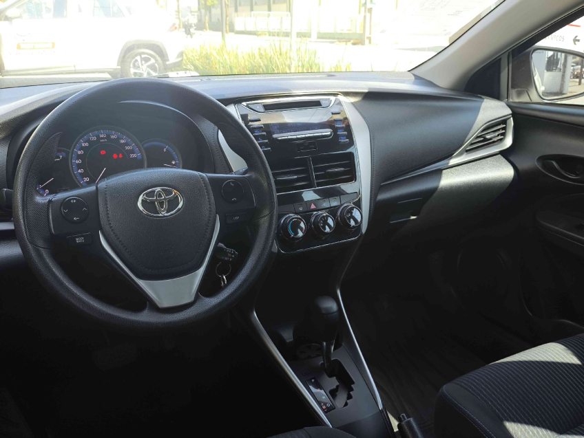 toyota yaris 1.5 16v flex sedan xl live multidrive 1.3 4p automatico 20209