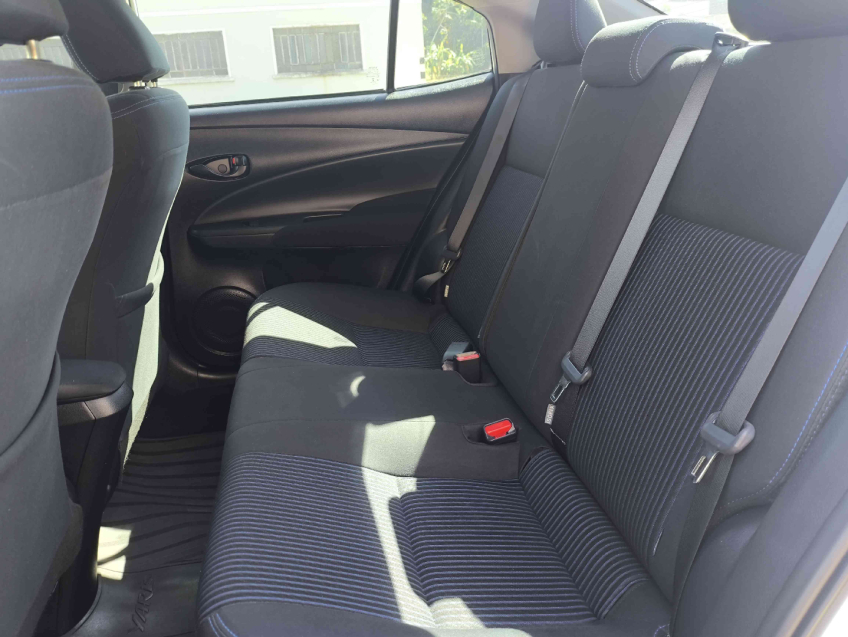 toyota yaris 1.5 16v flex sedan xl live multidrive 1.3 4p automatico 202011