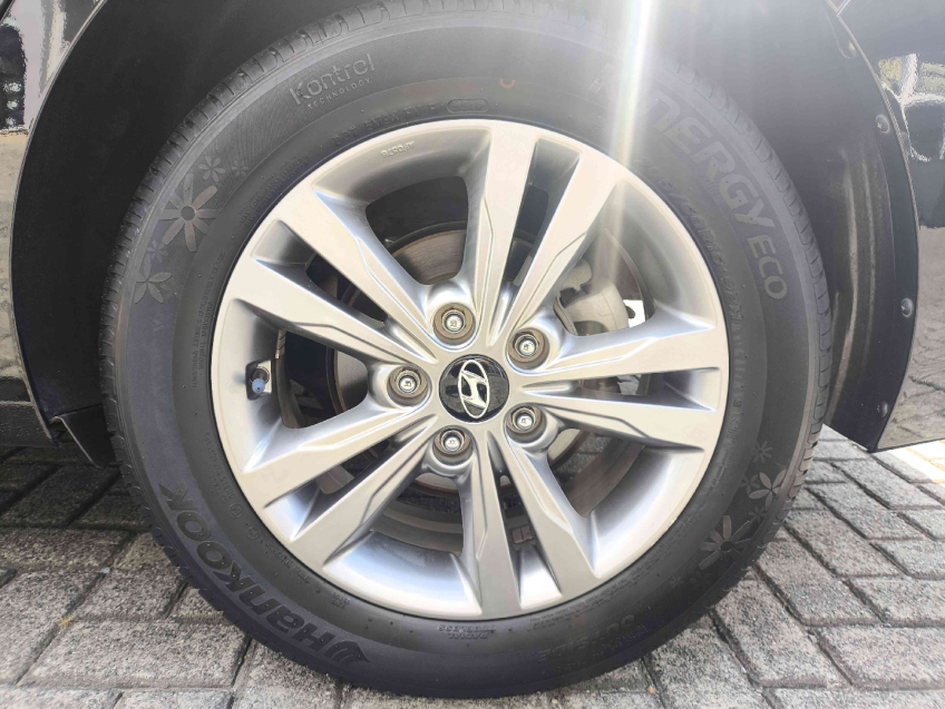 hyundai elantra 2.0 16v flex 4p automatico 20188