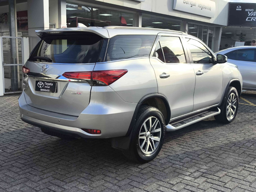 toyota hilux sw4 2.8 srx 4x4 16v turbo intercooler diesel 4p automatico 20206