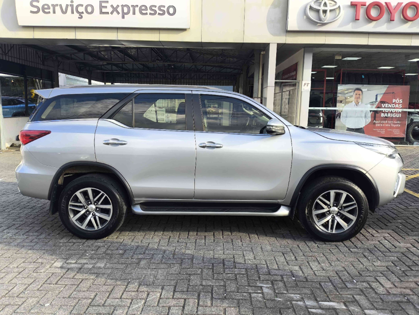 toyota hilux sw4 2.8 srx 4x4 16v turbo intercooler diesel 4p automatico 20207