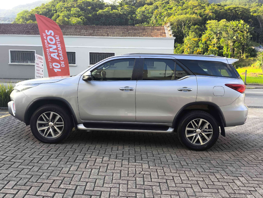 toyota hilux sw4 2.8 srx 4x4 16v turbo intercooler diesel 4p automatico 20203