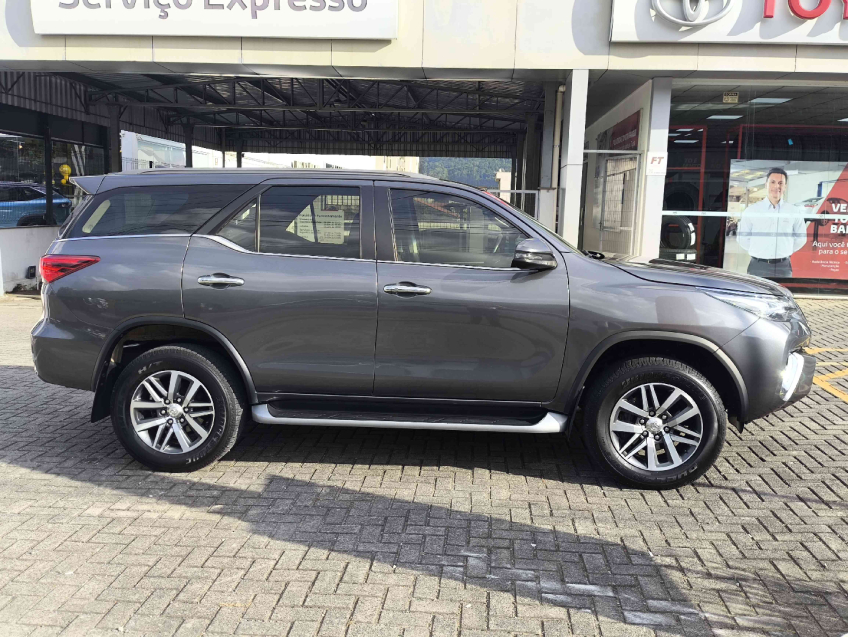 toyota hilux sw4 2.8 srx 4x4 16v turbo intercooler diesel 4p automatico 20207