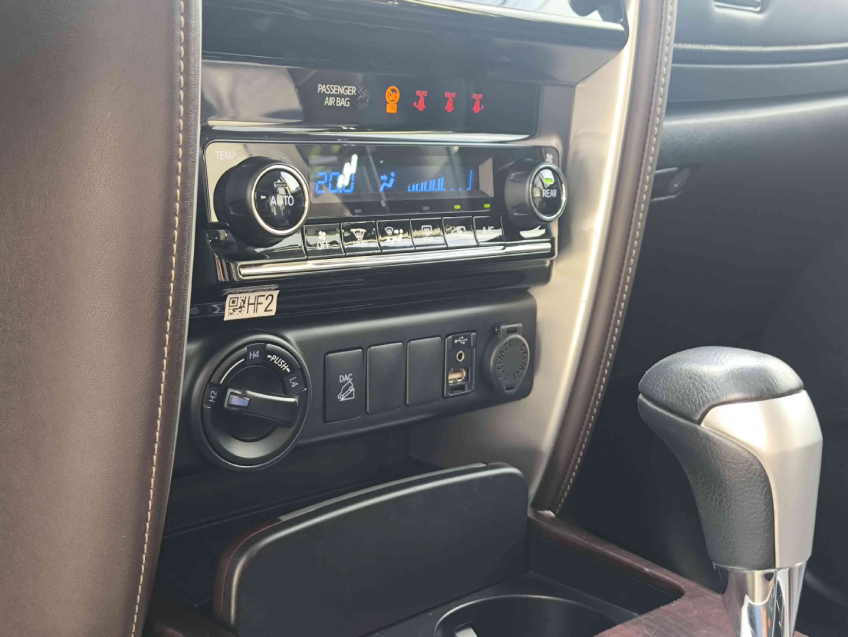 toyota hilux sw4 2.8 srx 4x4 16v turbo intercooler diesel 4p automatico 202015