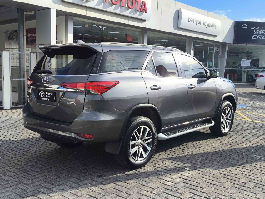 toyota hilux sw4 2.8 srx 4x4 16v turbo intercooler diesel 4p automatico 20205