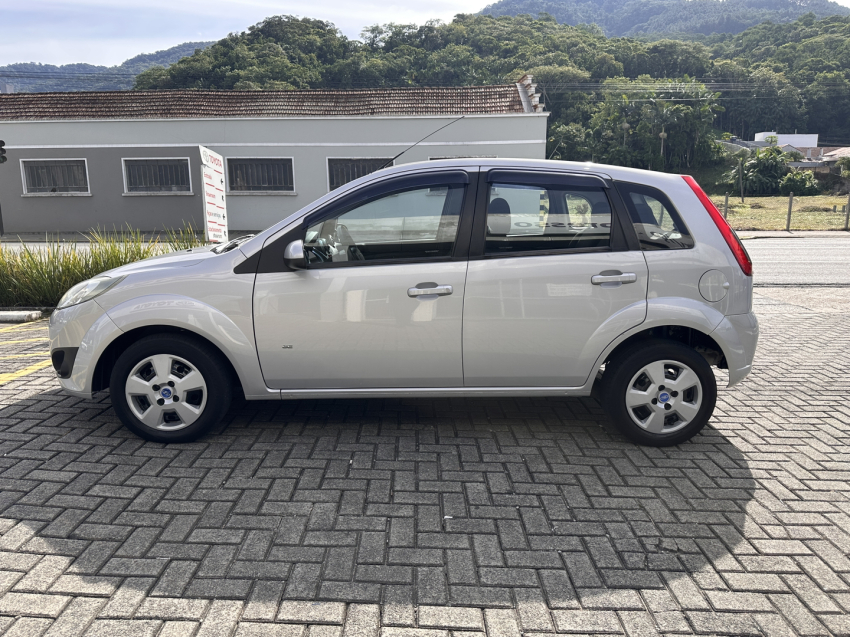 ford fiesta 1.6 rocam hatch 8v flex 4p manual 20143