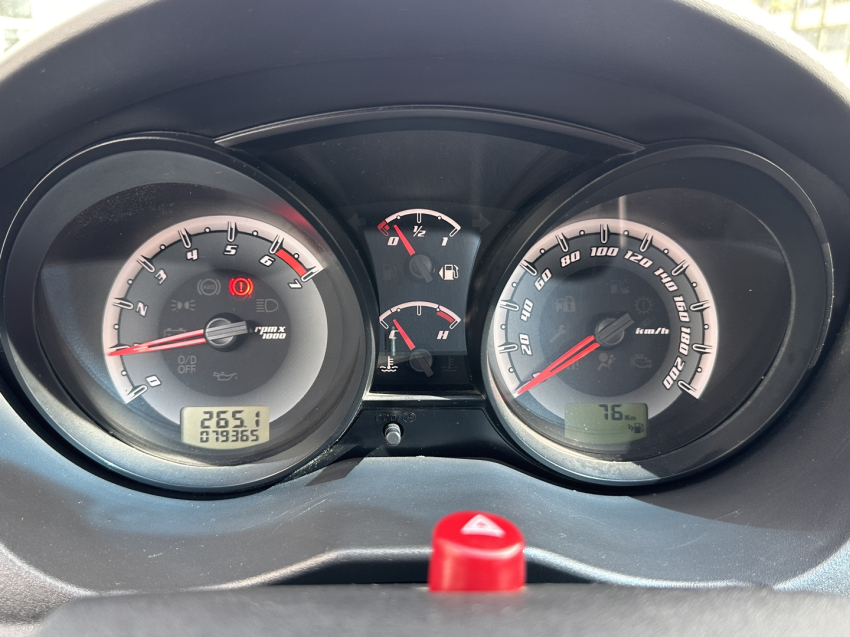 ford fiesta 1.6 rocam hatch 8v flex 4p manual 201415