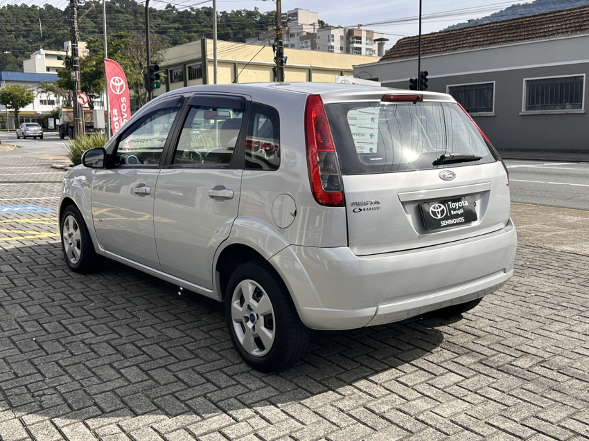 ford fiesta 1.6 rocam hatch 8v flex 4p manual 20144