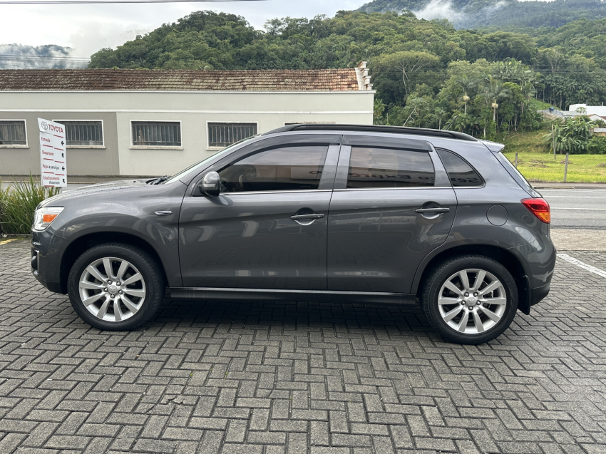 asx 4x4 awd 2.0 cvt - baixa km todas as revisoes feitas na autorizada mitsubishi3