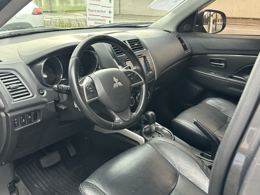 asx 4x4 awd 2.0 cvt - baixa km todas as revisoes feitas na autorizada mitsubishi11