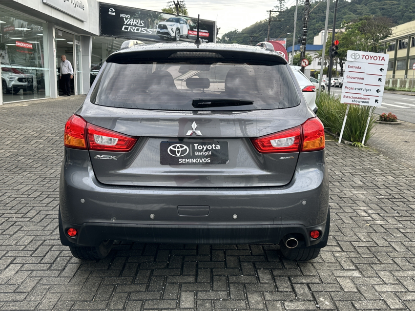 asx 4x4 awd 2.0 cvt - baixa km todas as revisoes feitas na autorizada mitsubishi6