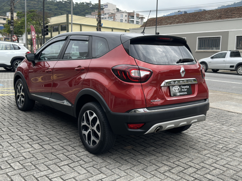renault captur 1.6 16v sce flex intense x-tronic 4p automatico 20194