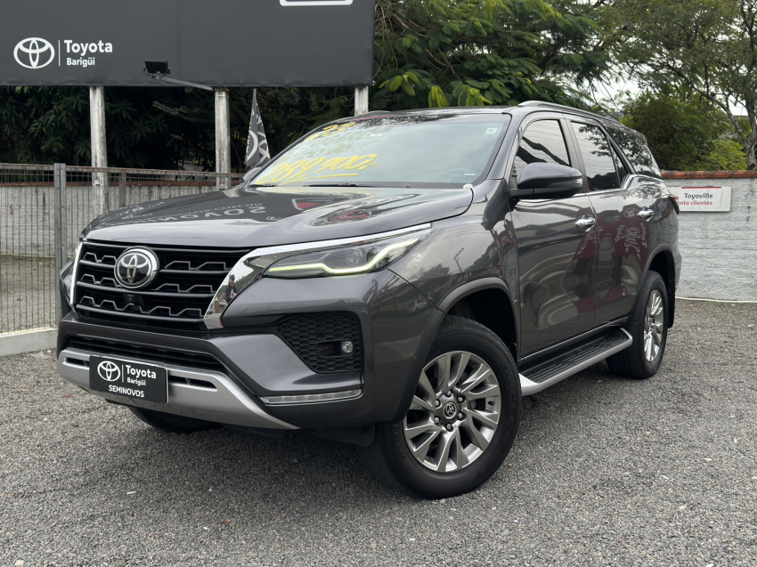 sw4 srx 7l diesel 2023 - abaixo da fipe unico dono todas as revisoes na concessionaria