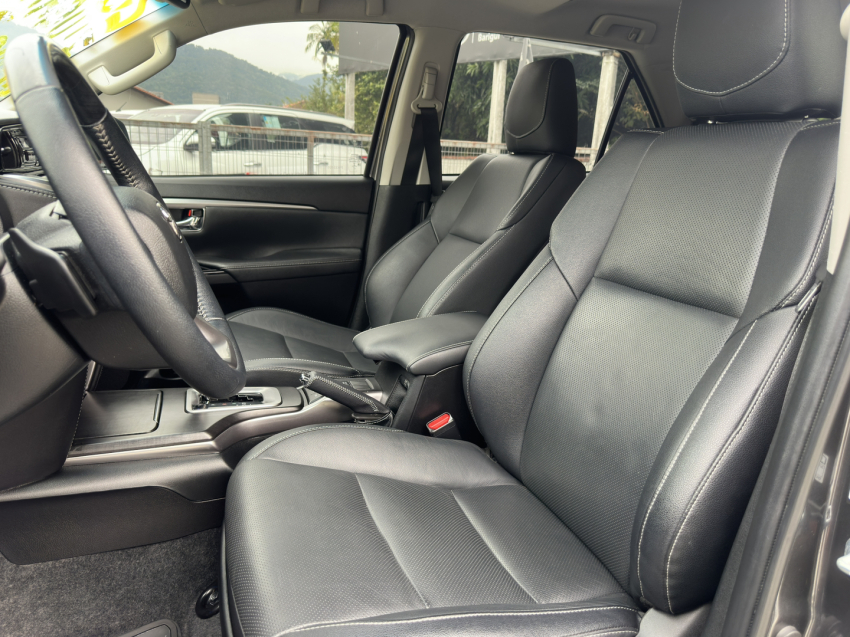 sw4 srx 7l diesel 2023 - abaixo da fipe unico dono todas as revisoes na concessionaria10