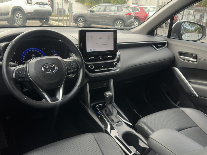 corolla cross xre 2024 - 21.000km unico dono revisoes na concessionaria10