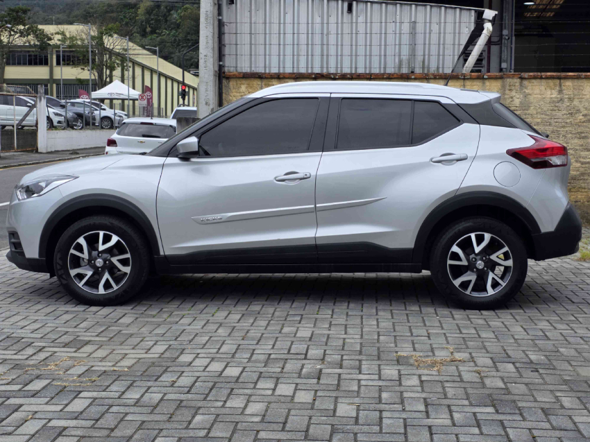nissan kicks 1.6 16v flexstart s 4p xtronic flex automatico 20218