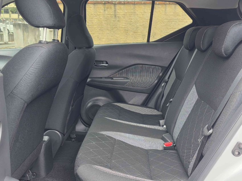 nissan kicks 1.6 16v flexstart s 4p xtronic flex automatico 202113