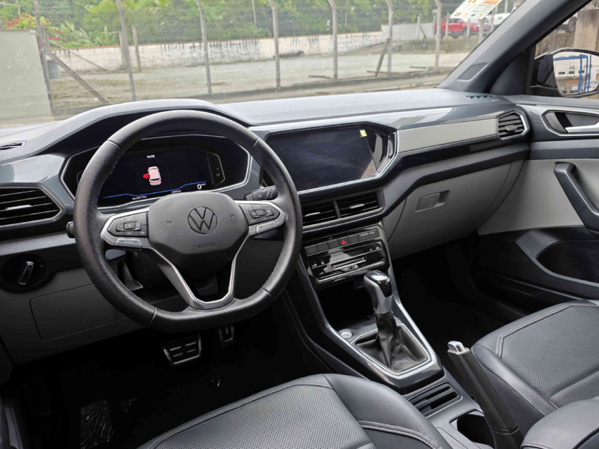 volkswagen t-cross 1.4 250 tsi total flex highline automatico 4p 202412