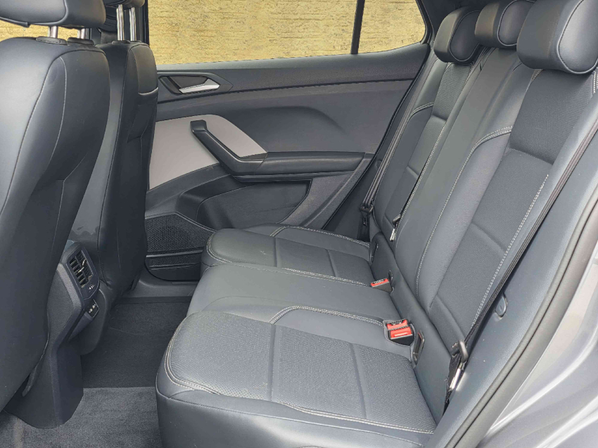 volkswagen t-cross 1.4 250 tsi total flex highline automatico 4p 202411