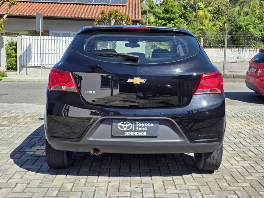 chevrolet onix 1.4 mpfi advantage 8v flex 4p automatico 20195