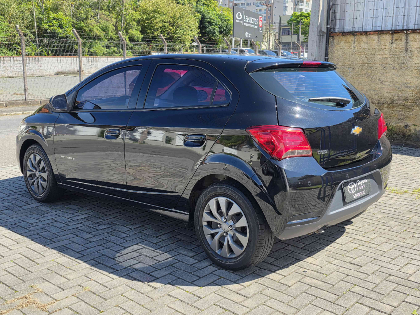 chevrolet onix 1.4 mpfi advantage 8v flex 4p automatico 20197
